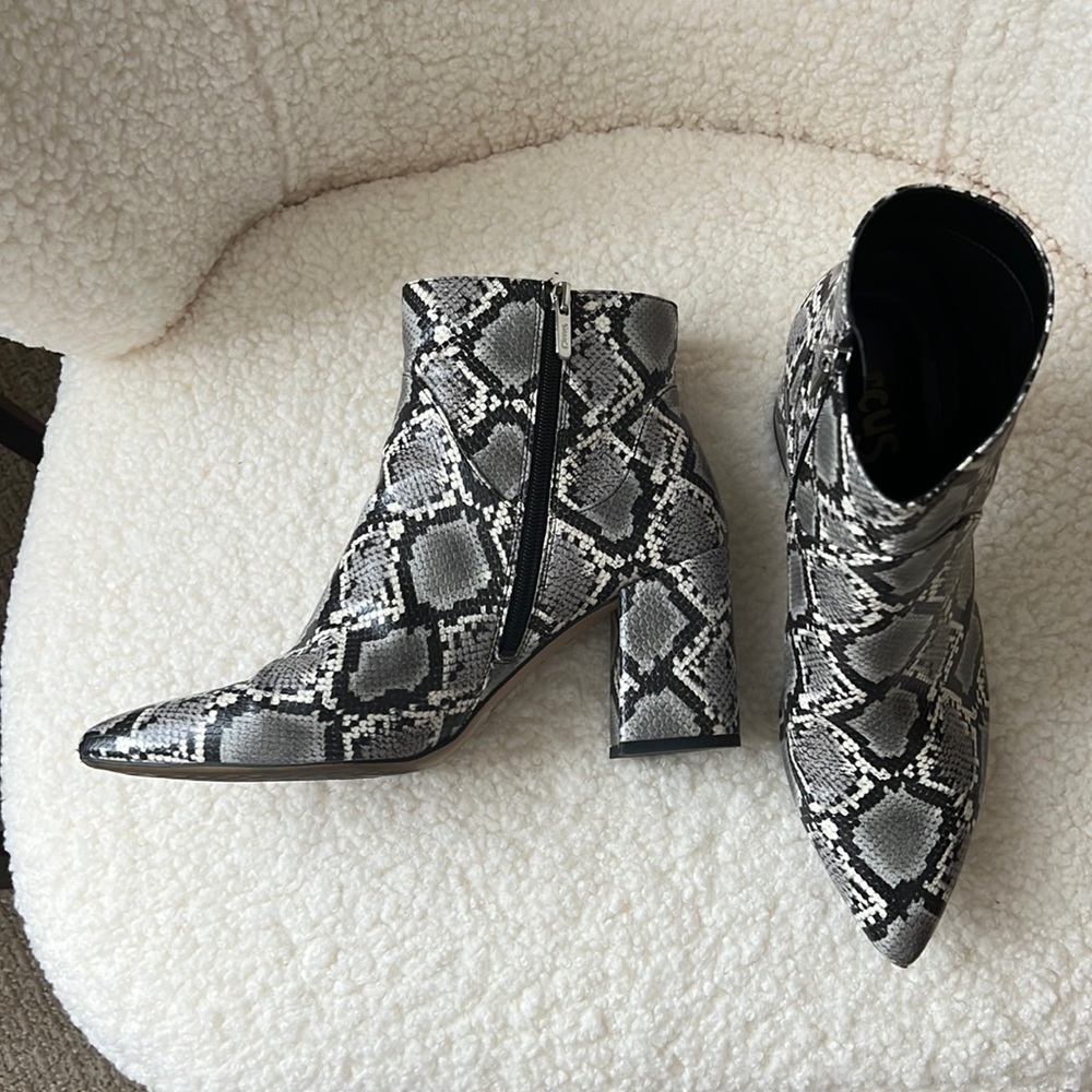 Sam Edelman Circus Snake Print Ankle Boots Sz 11